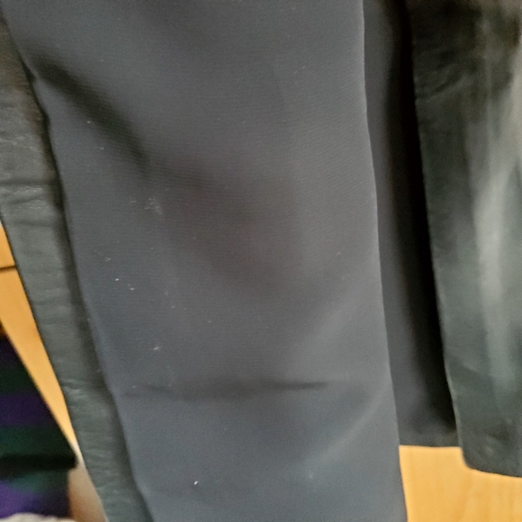 Compagnia Italiana Black Leather Wrap Skirt Size Small - Picture 5 of 11